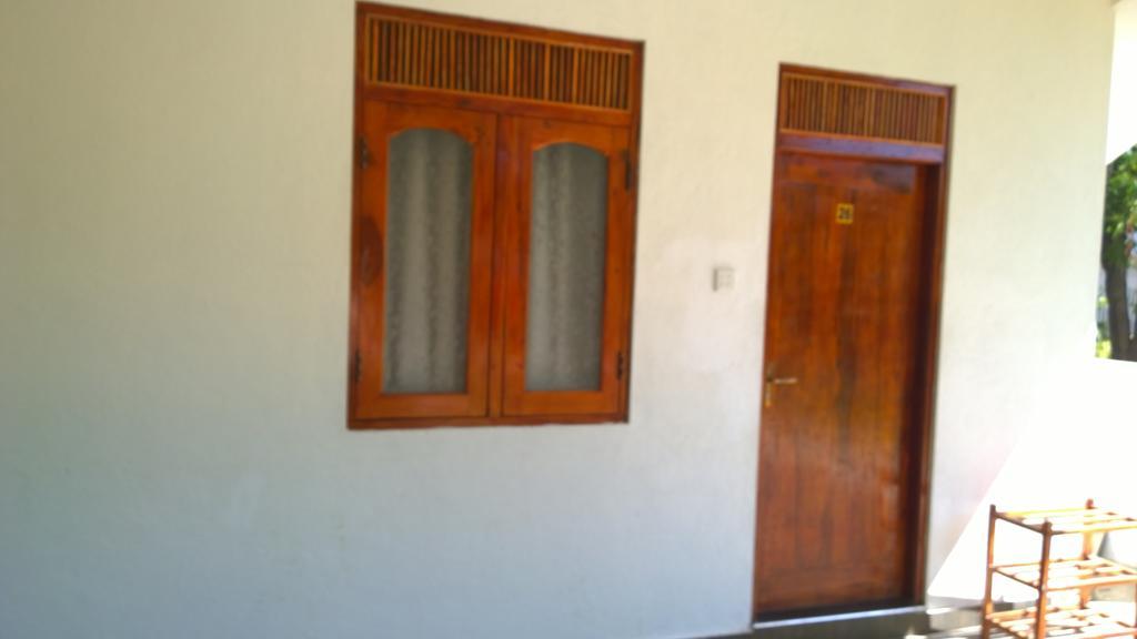 Hotel Flamingo Anuradhapura Buitenkant foto